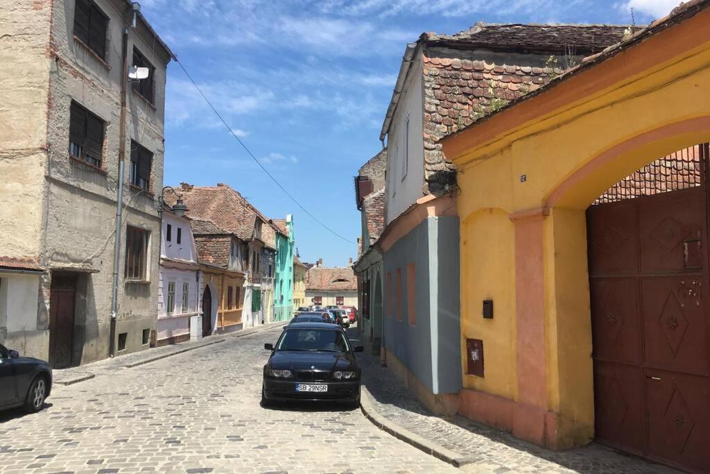 Lamp Street Apartment Sibiu Exterior photo